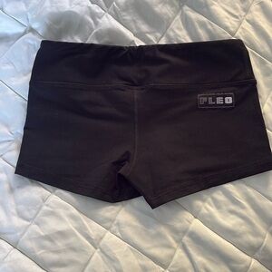 FLEO workout shorts